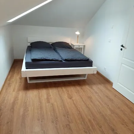 Landsberg Apartment *